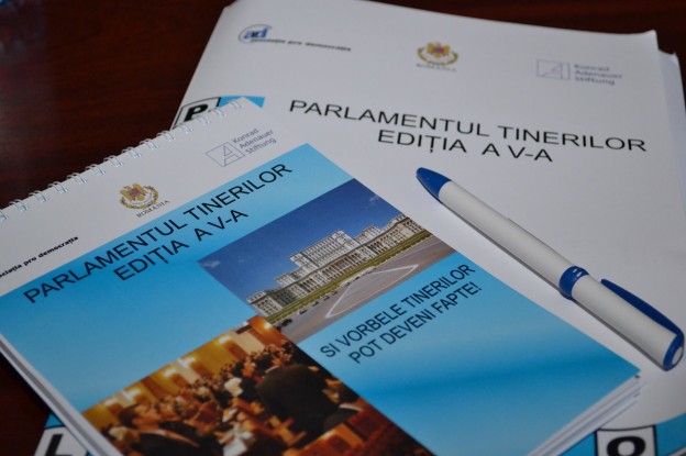 Parlamentul Tinerilor