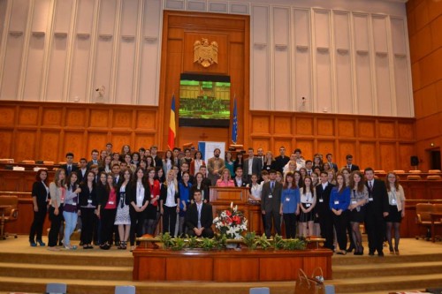 participanti @ Parlamentul Tinerilor