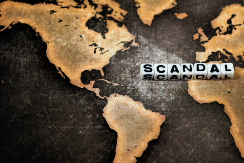scandal harta glob